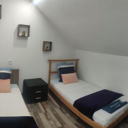 Hebergement Au Logis Souge-le-Ganelon Ngoại thất bức ảnh